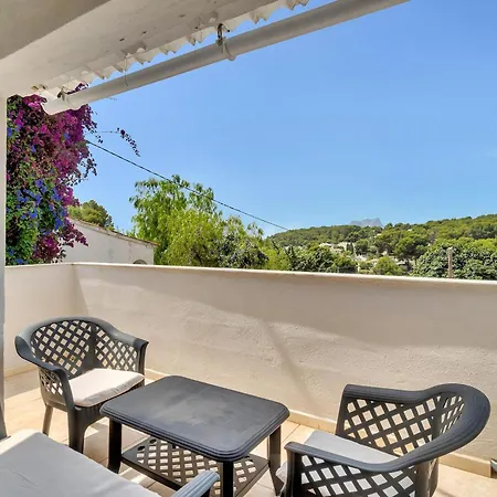 Dom wakacyjny Casa Primera By Aldertons *